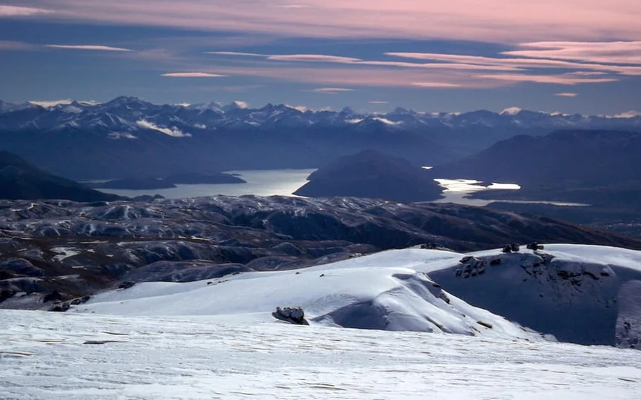 Wānaka: Scenic Flight Experience with Snow Landing